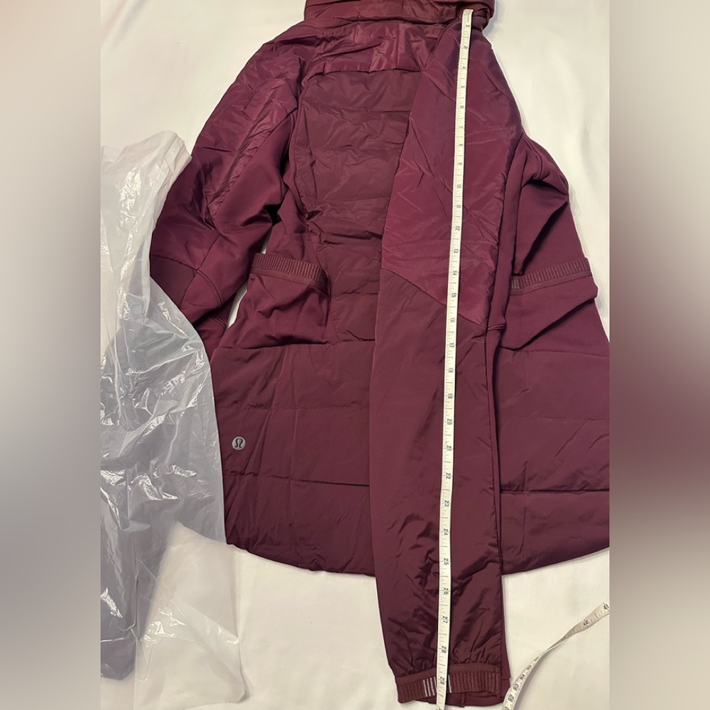 Lululemon(First Release) Cassis Down For it All Jacket, size 6 - Picture 8 of 9